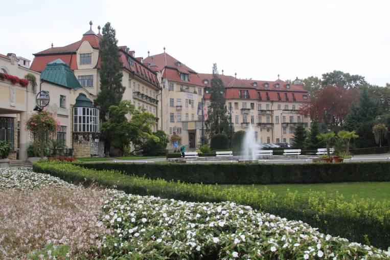Jardines y fuentes de Piestany, la ciudad balneario más importante de Eslovaquia.