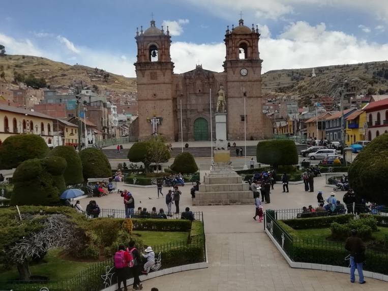 Catedral y Plaza de Armas de Puno.
